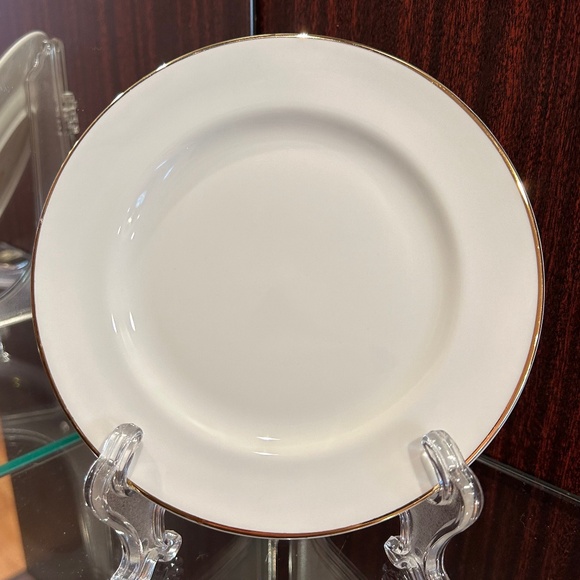 Royal Grafton First Love Set of 8 Bread and Butter Plates - Picture 1 of 6